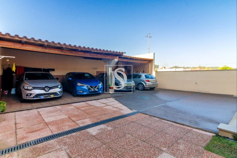 Moradia T4 para Venda em Vilaça e Fradelos Foto 7