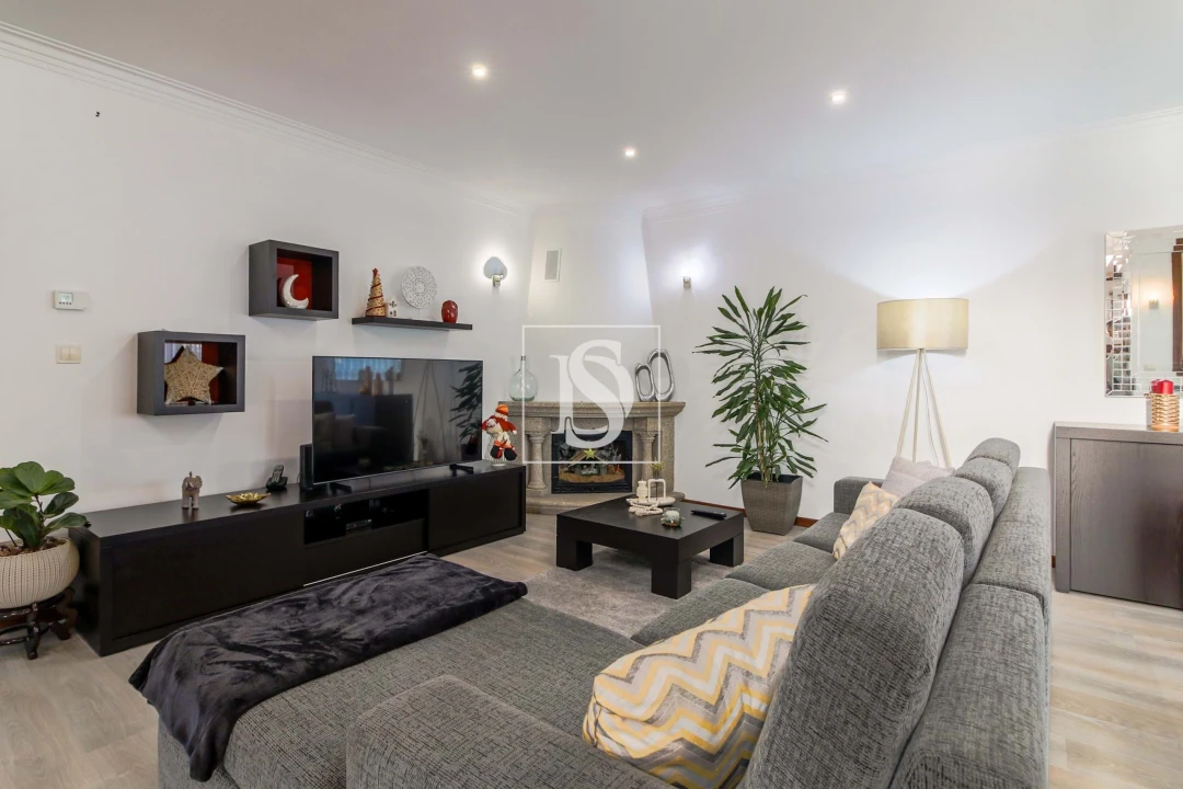 Moradia T4 para Venda em Vilaça e Fradelos Foto 10