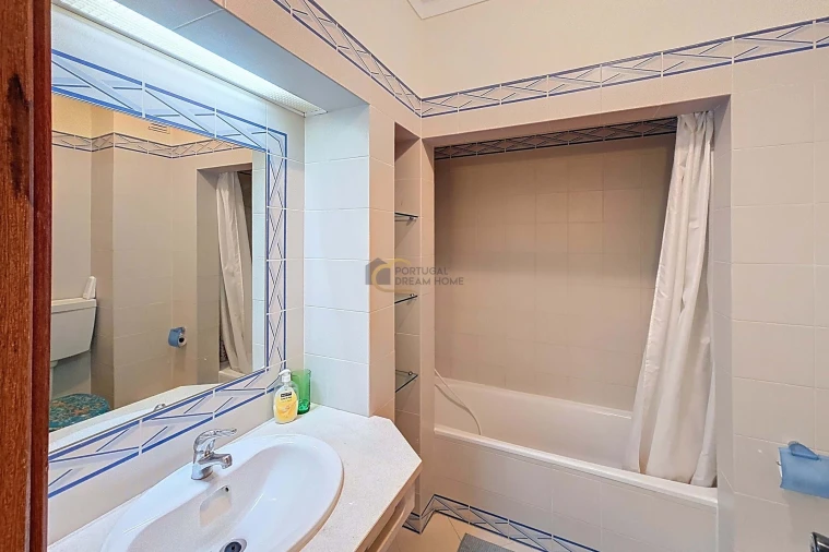 Apartamento T2 para Venda em Albufeira e Olhos de Água Foto 14