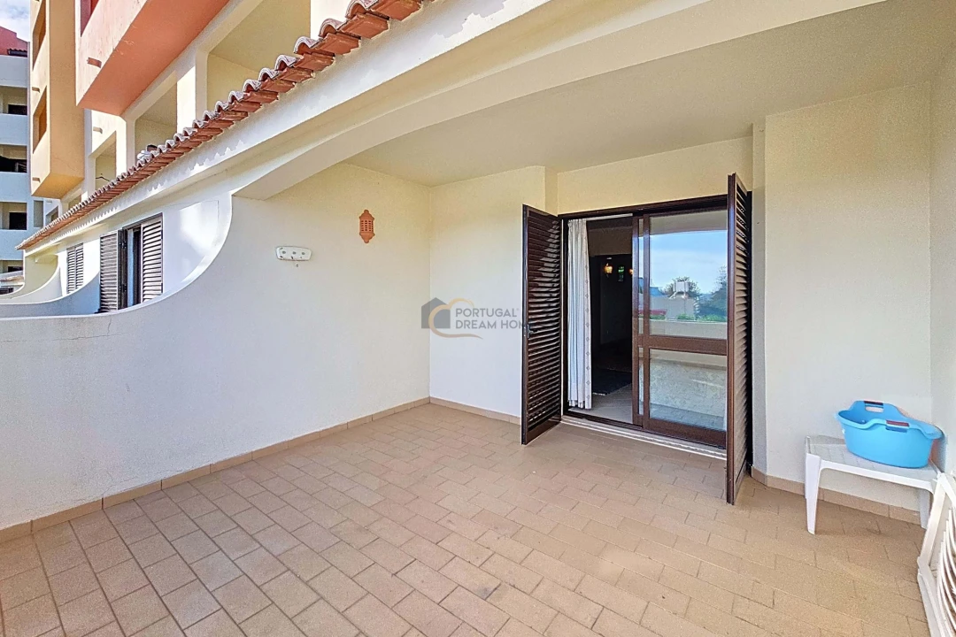 Apartamento T2 para Venda em Albufeira e Olhos de Água Foto 17