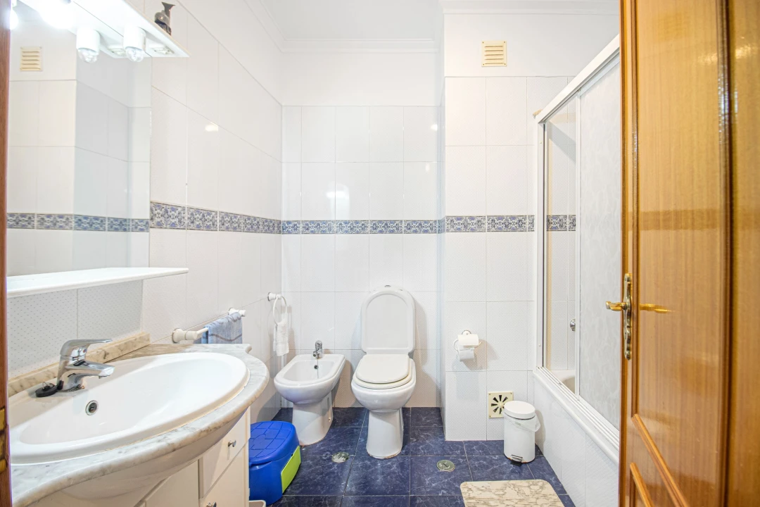 Apartamento T4 para Venda em Agualva e Mira-Sintra Foto 7