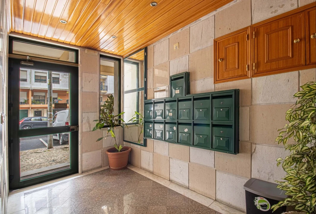 Apartamento T4 para Venda em Agualva e Mira-Sintra Foto 32