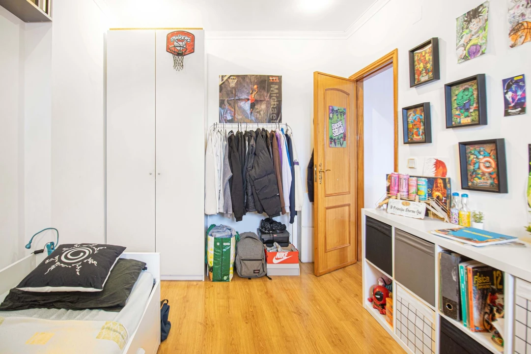 Apartamento T4 para Venda em Agualva e Mira-Sintra Foto 9