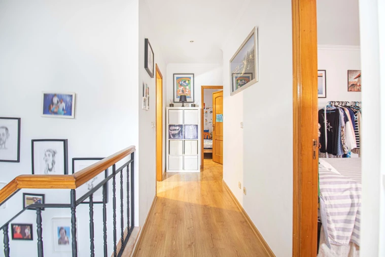 Apartamento T4 para Venda em Agualva e Mira-Sintra Foto 3