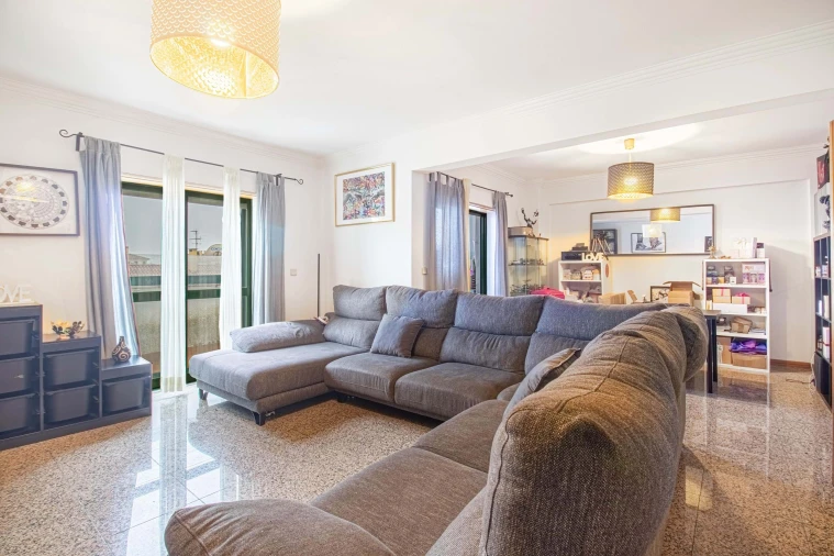 Apartamento T4 para Venda em Agualva e Mira-Sintra Foto 15