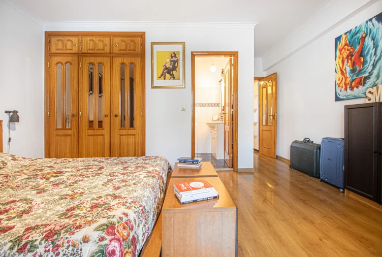 Apartamento T4 para Venda em Agualva e Mira-Sintra Foto 22
