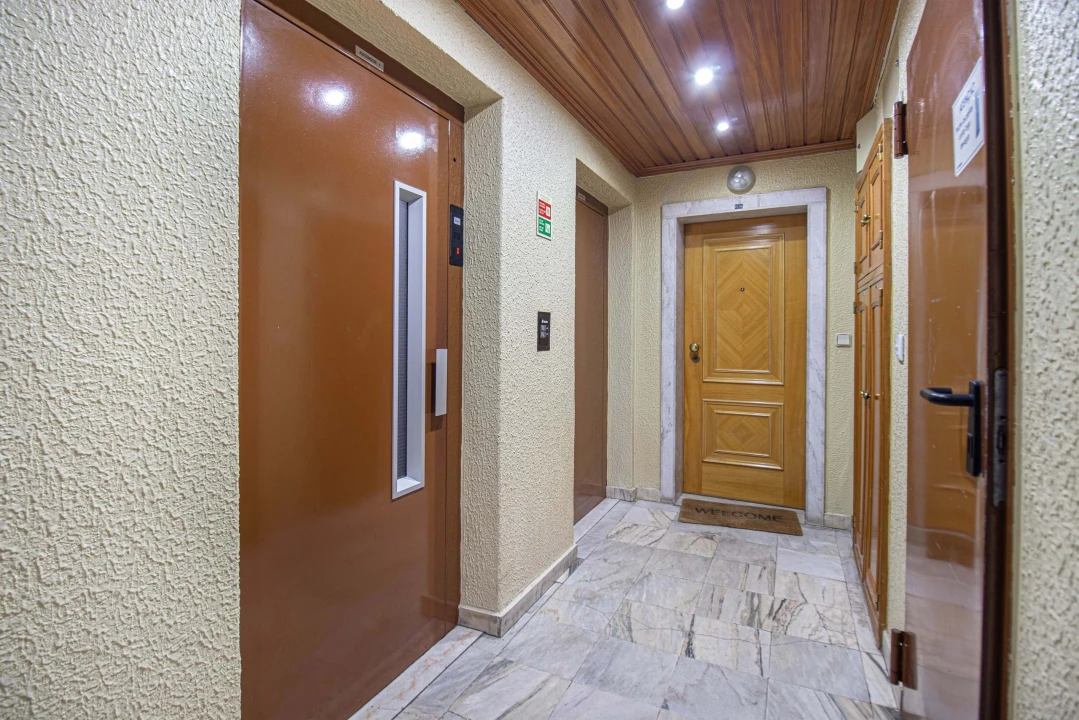 Apartamento T4 para Venda em Agualva e Mira-Sintra Foto 33