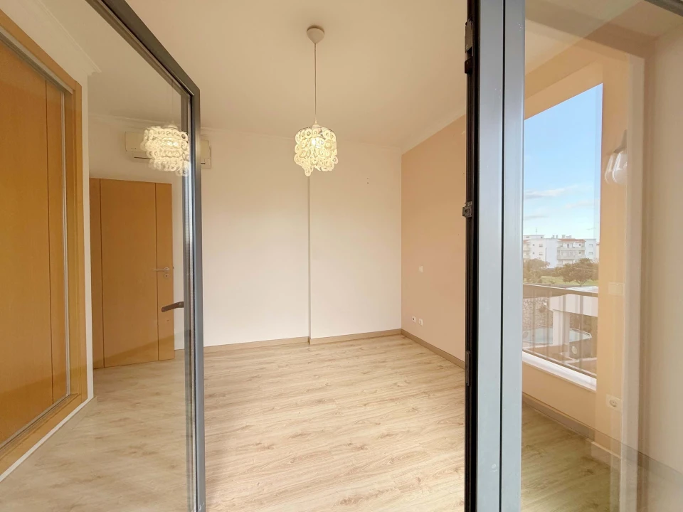 Moradia T4 para Venda em Portimão Foto 21