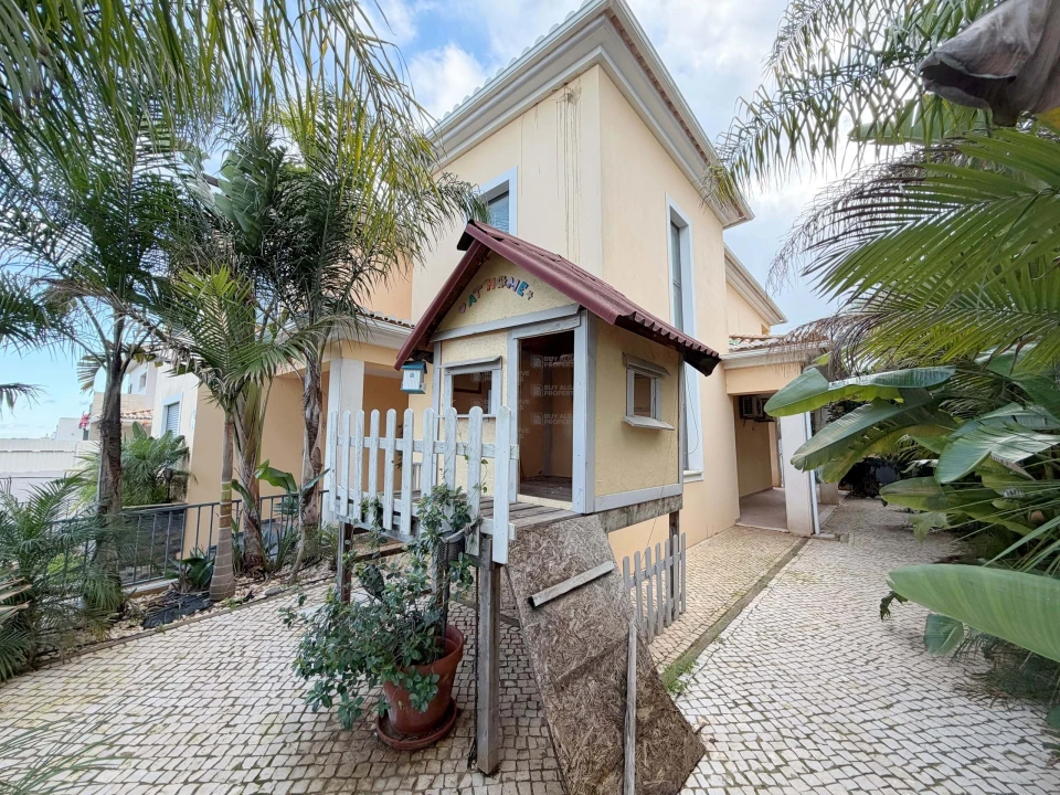 Moradia T4 para Venda em Portimão Foto 40