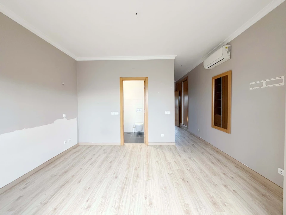 Moradia T4 para Venda em Portimão Foto 17