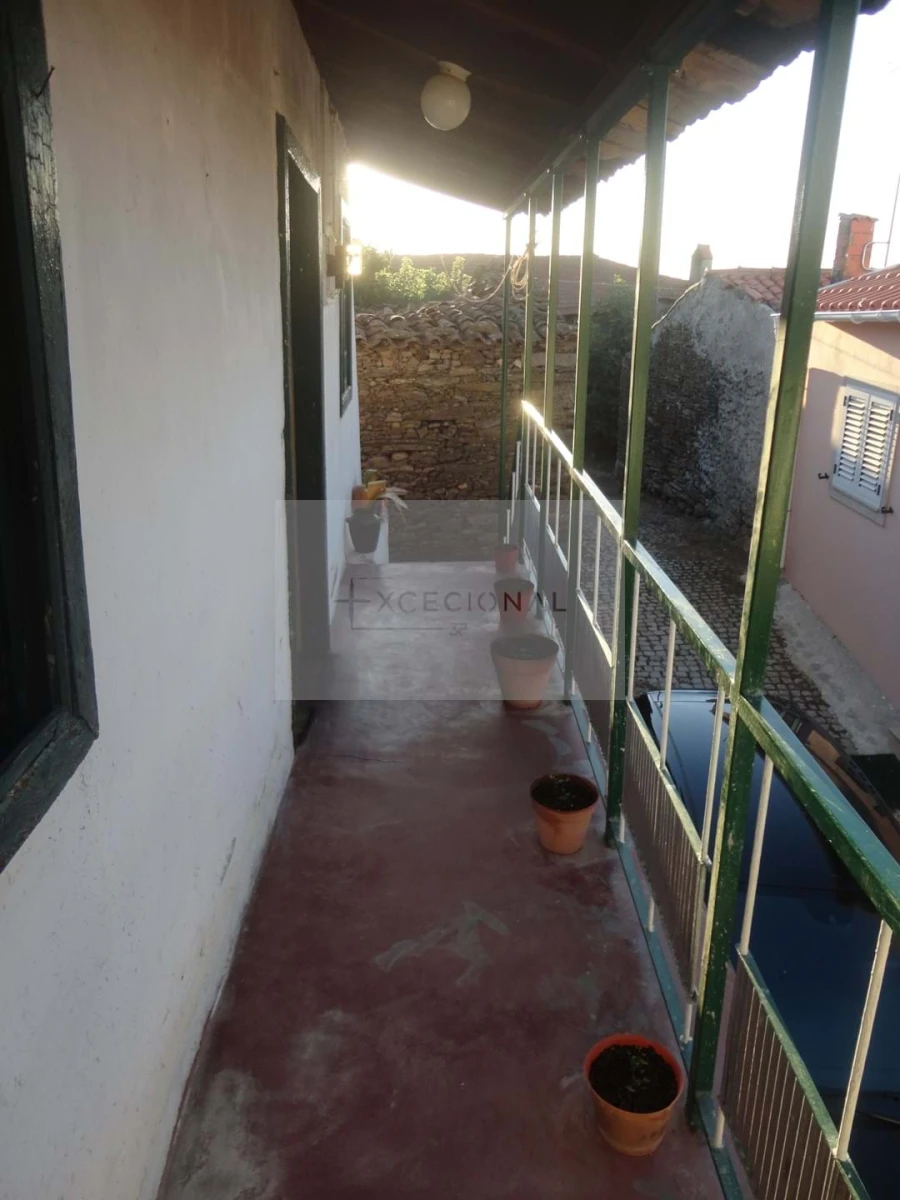 Moradia T3 para Venda em Santa Maria de Emeres Foto 2