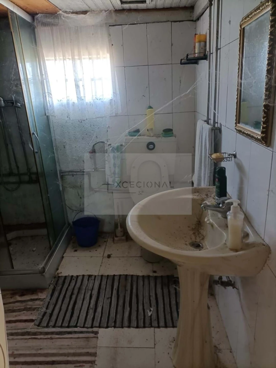 Moradia T3 para Venda em Santa Maria de Emeres Foto 7