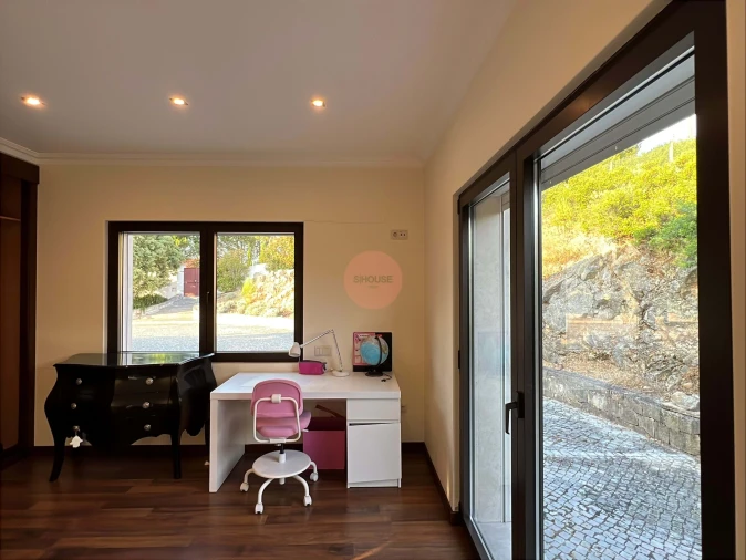 Moradia para Venda em Porto de Mós - São João Baptista e São Pedro Foto 25