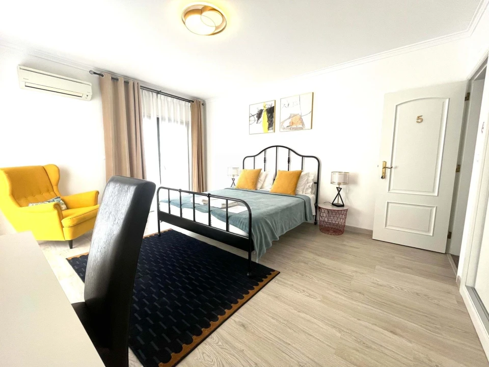 Moradia T7 para Venda em Carcavelos e Parede Foto 12