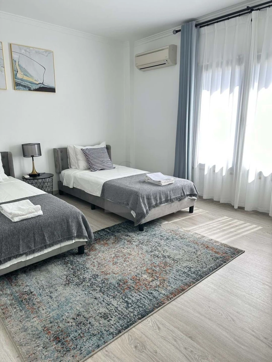 Moradia T7 para Venda em Carcavelos e Parede Foto 16