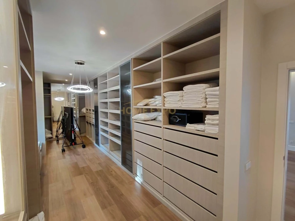 Moradia T8 para Venda em Santo Andre Foto 17