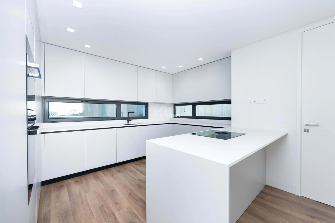 Moradia T5 para Venda em Colares Foto 38