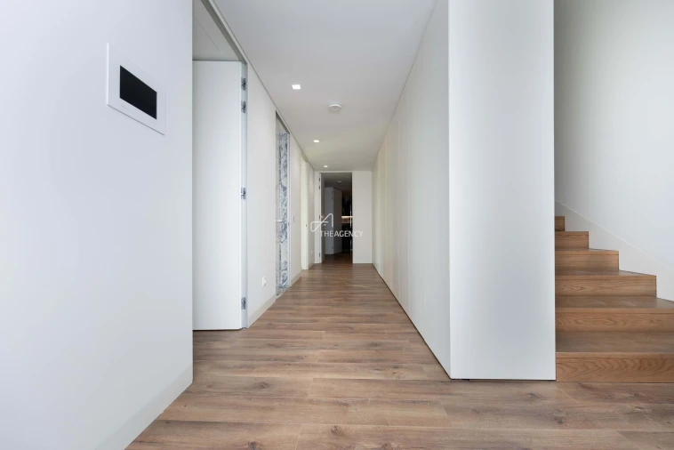 Moradia T5 para Venda em Colares Foto 7