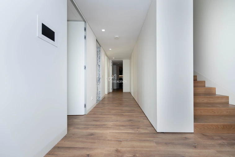 Moradia T5 para Venda em Colares Foto 7