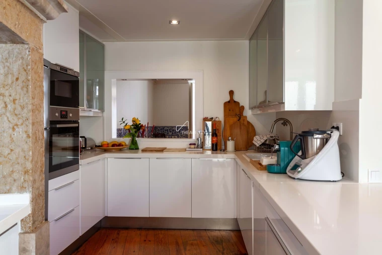 Moradia T4 para Venda em Santa Maria Maior Foto 16