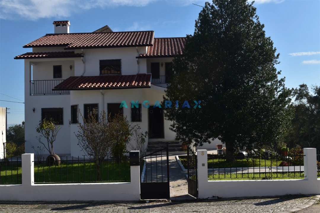 Moradia T8 para Venda em Figueiró dos Vinhos e Bairradas Foto 28