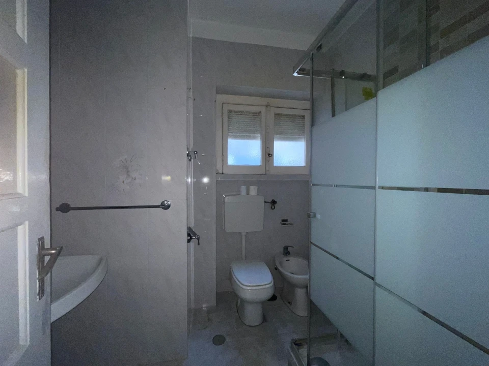 Apartamento T2 para Venda em Águas Livres Foto 11