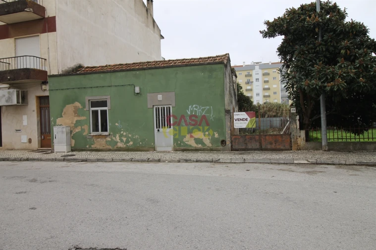 Moradia T2 para Venda em São João Baptista Foto 32