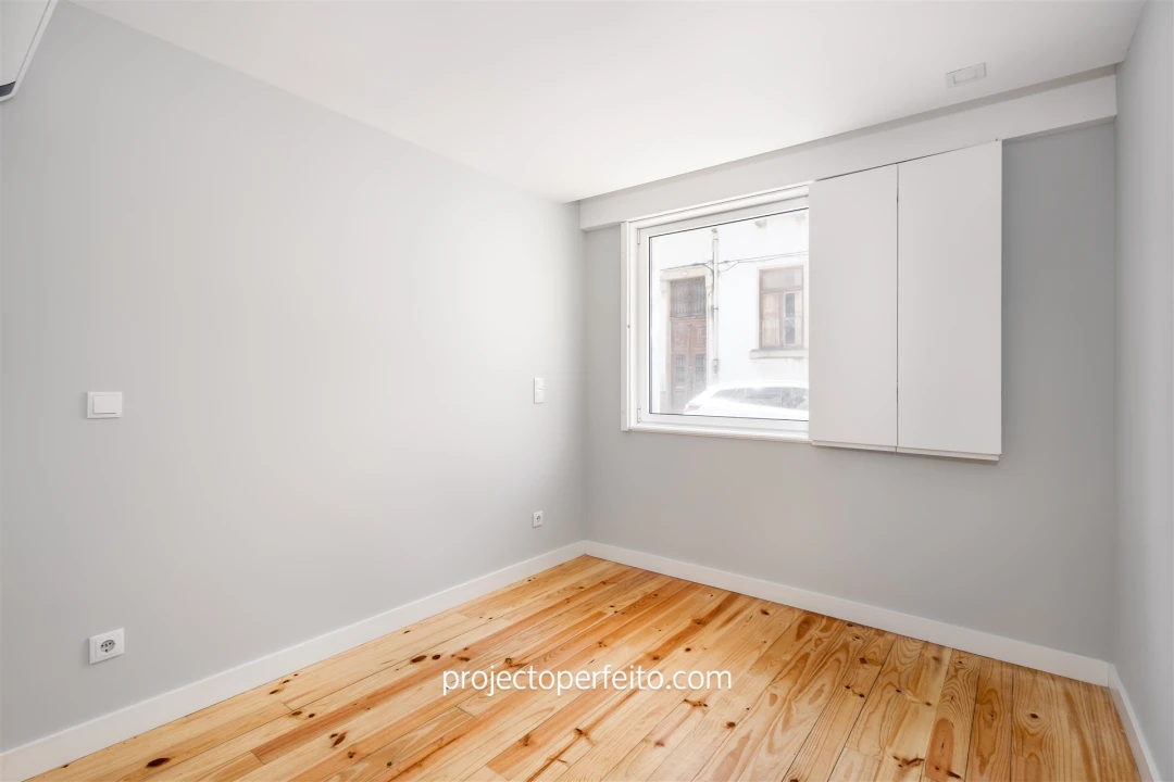 Apartamento T2 para Arrendamento em Espinho Foto 8