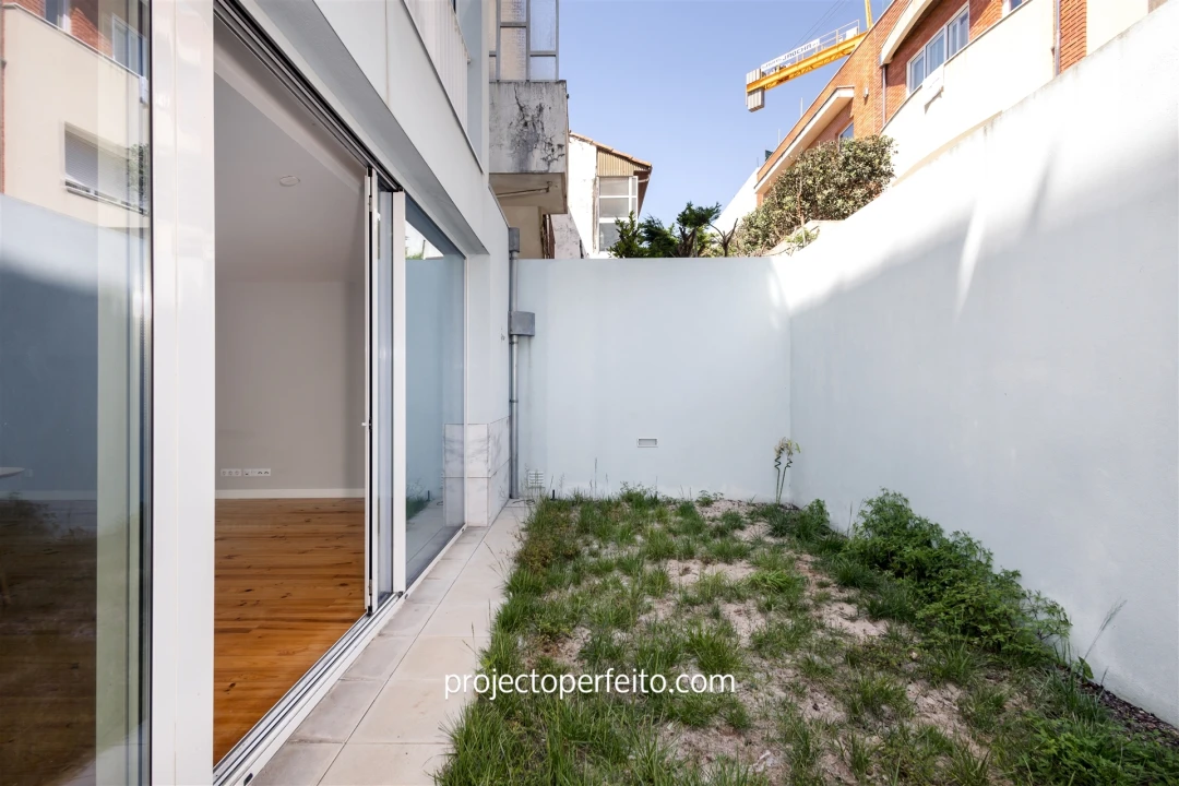 Apartamento T2 para Arrendamento em Espinho Foto 4