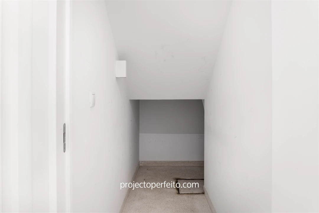 Apartamento T2 para Arrendamento em Espinho Foto 16