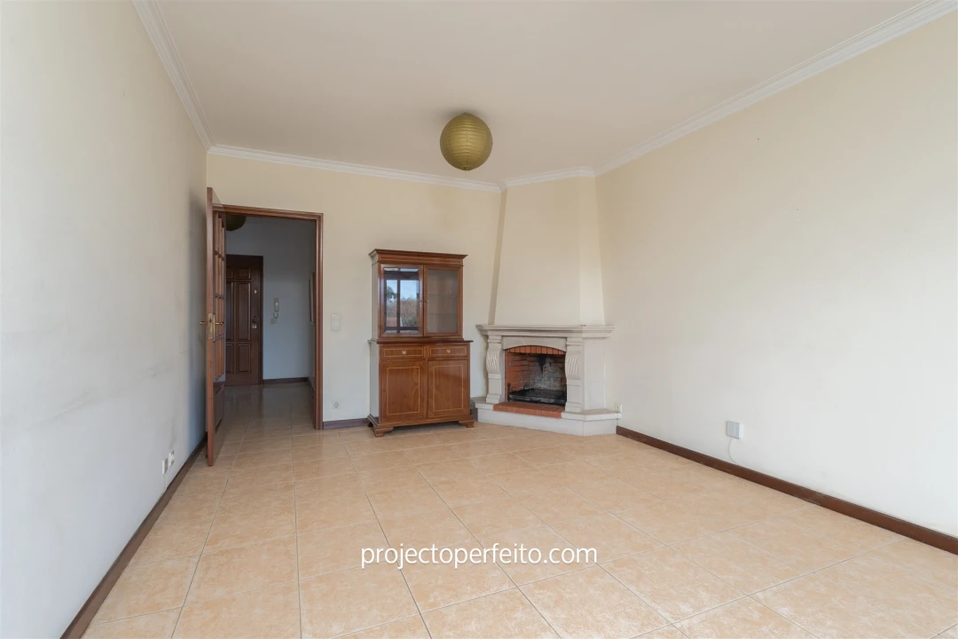 Apartamento T2 para Venda em Grijó e Sermonde Foto 5