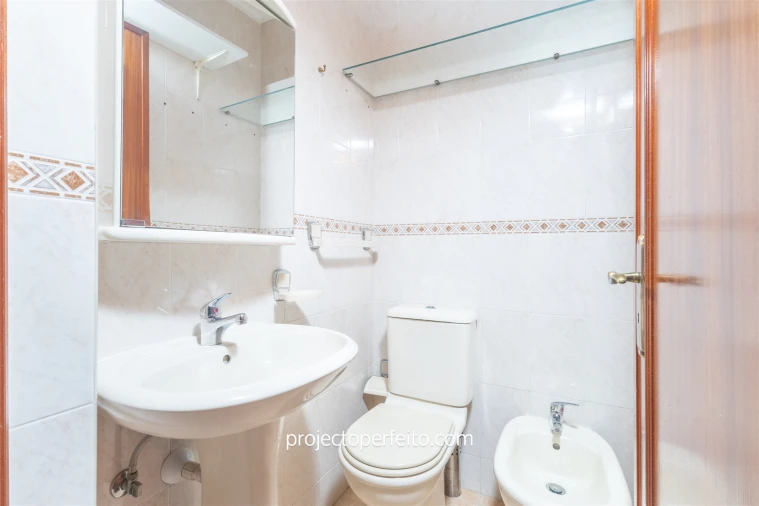 Apartamento T2 para Venda em Grijó e Sermonde Foto 13