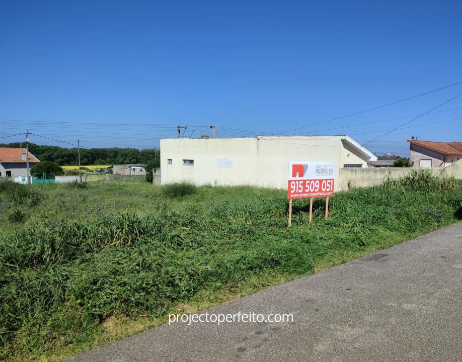 Terreno para Venda em Paramos Foto 3