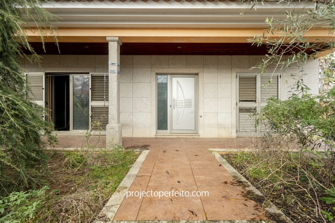 Moradia T5 para Venda em Esmoriz Foto 2