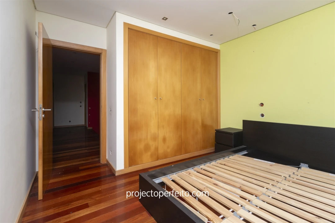 Moradia T5 para Venda em Esmoriz Foto 14