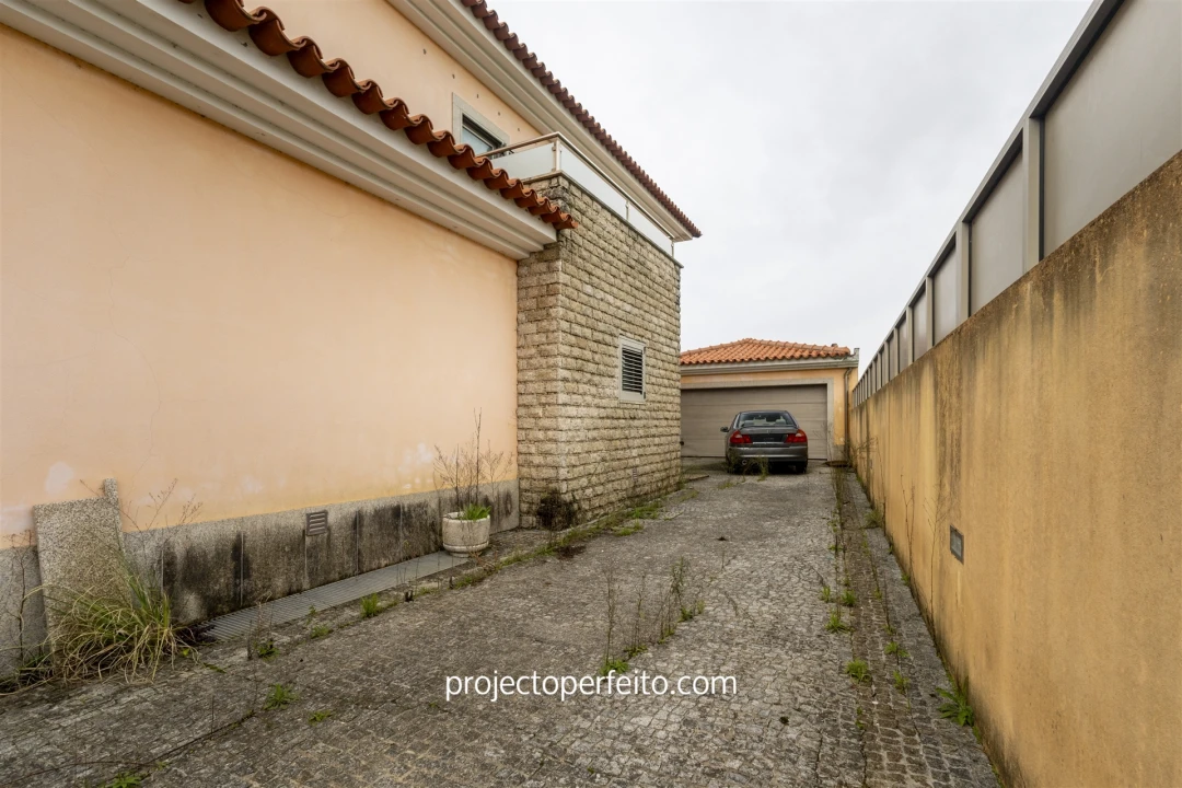 Moradia T5 para Venda em Esmoriz Foto 5