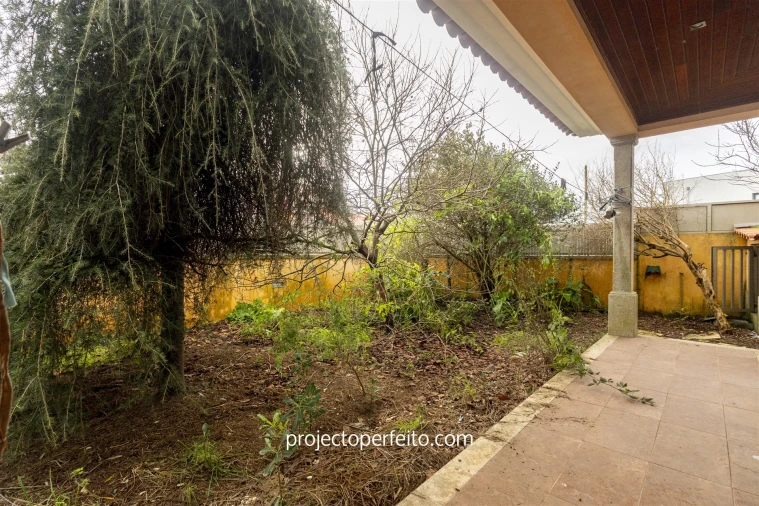 Moradia T5 para Venda em Esmoriz Foto 3