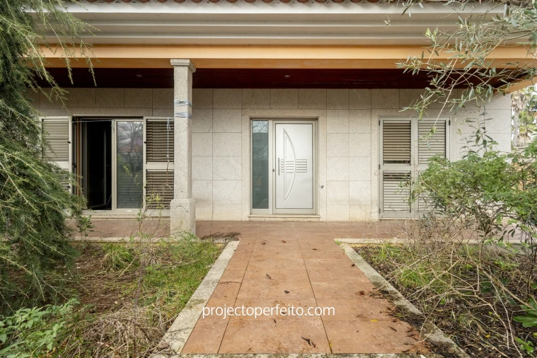 Moradia T5 para Venda em Esmoriz Foto 2