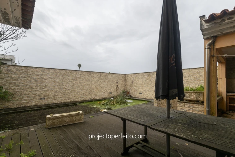 Moradia T5 para Venda em Esmoriz Foto 8