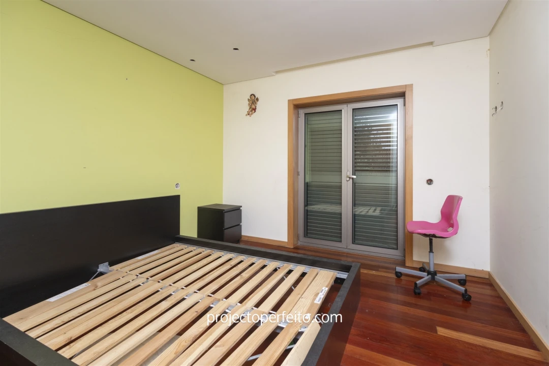 Moradia T5 para Venda em Esmoriz Foto 13