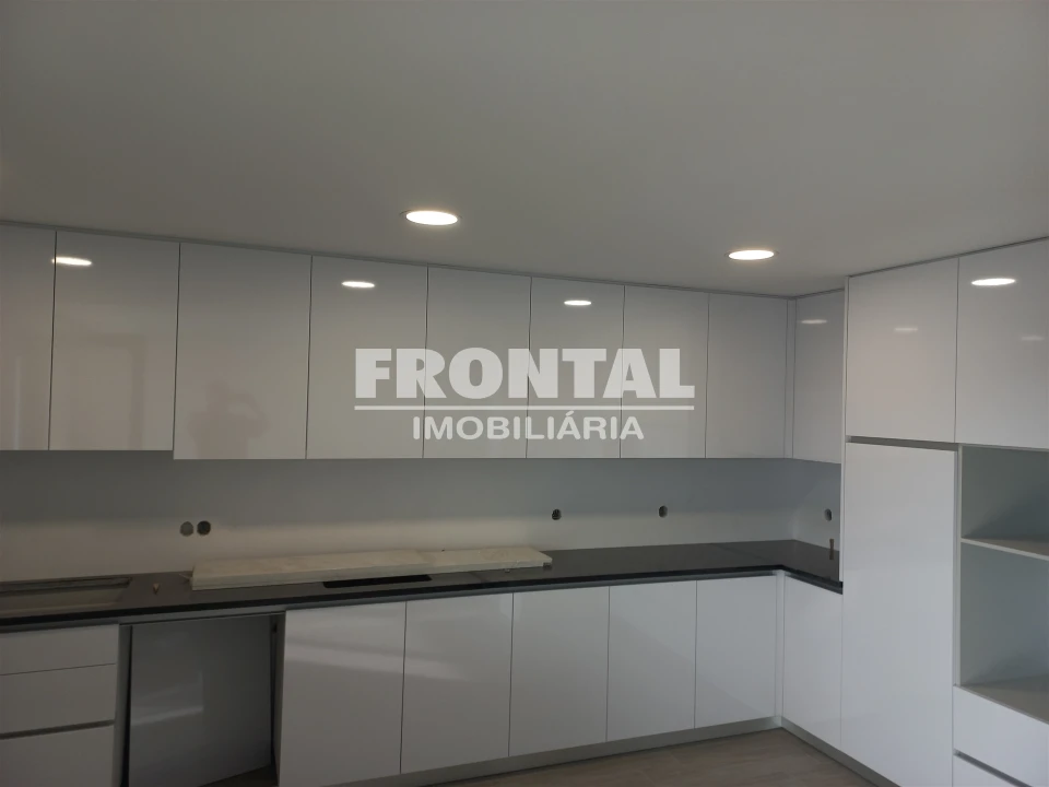 Apartamento T0 para Venda em Mirandela Foto 3