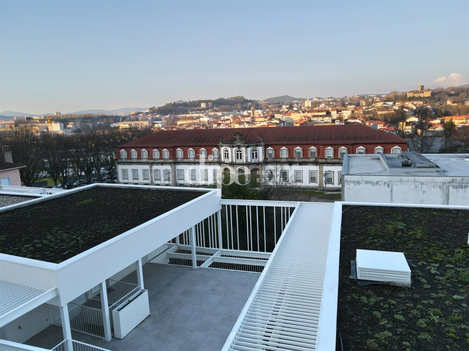 Apartamento T1 para Venda em Urgezes Foto 1