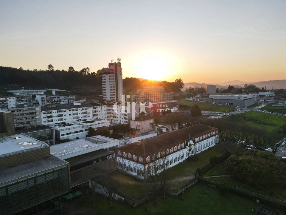 Apartamento T1 para Venda em Urgezes Foto 16