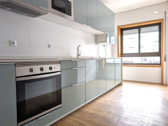 Apartamento T3 para Venda em Glória e Vera Cruz