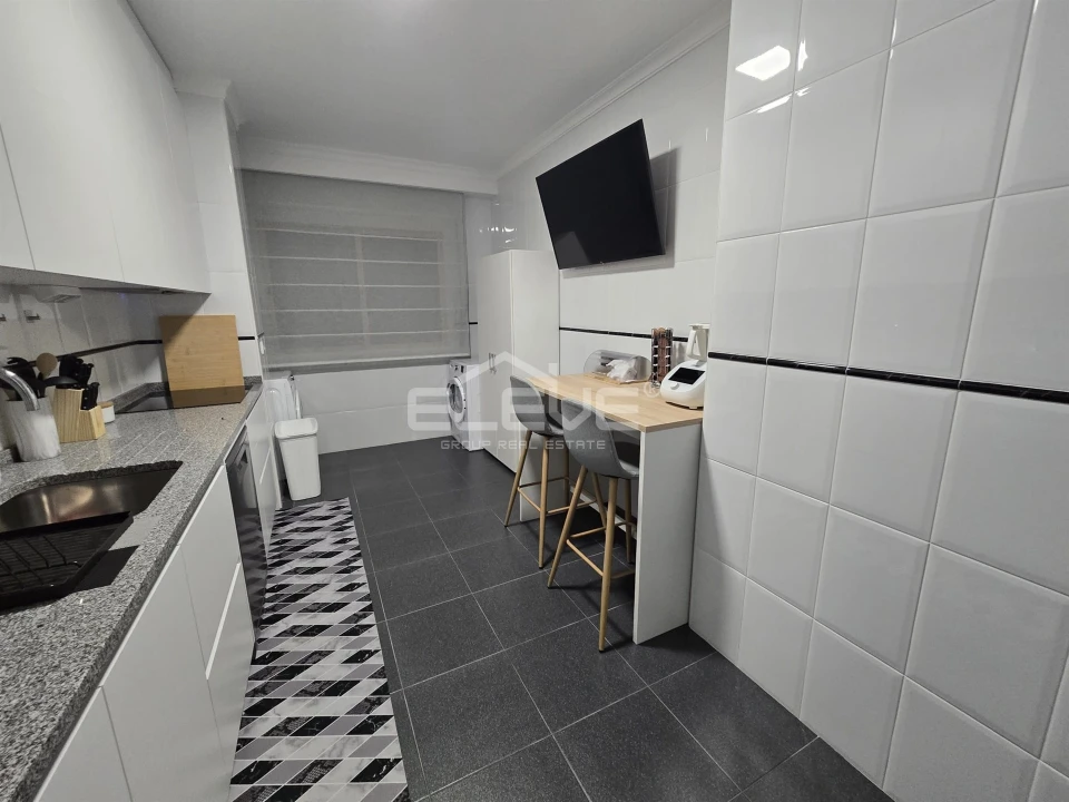 Apartamento T2 para Venda em São João de Ver Foto 6