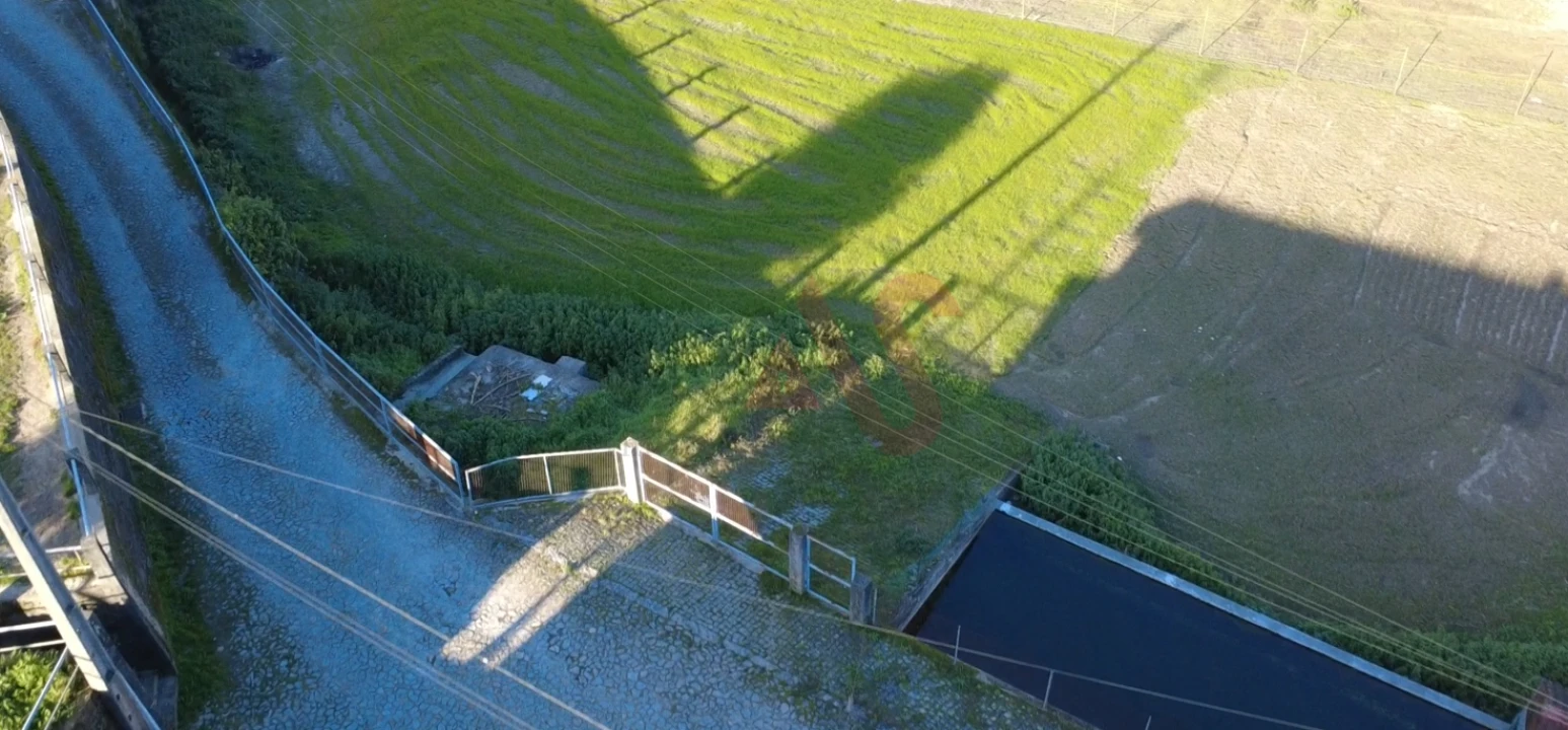 Terreno para Venda em Estorãos Foto 3