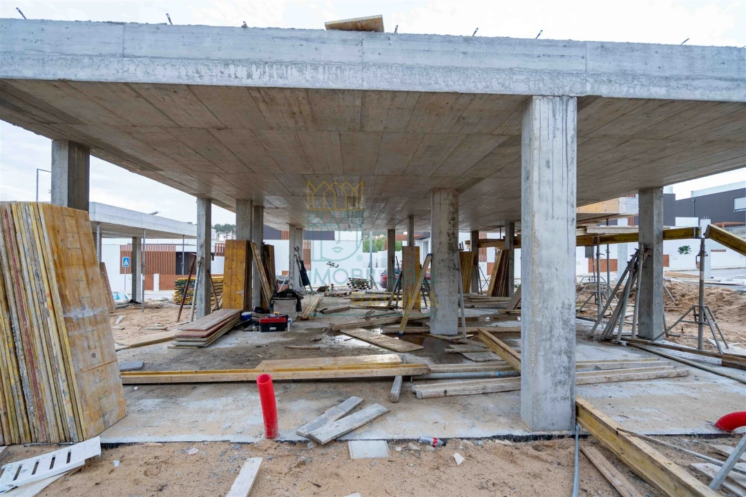 Moradia T2 para Venda em Tornada e Salir do Porto Foto 2