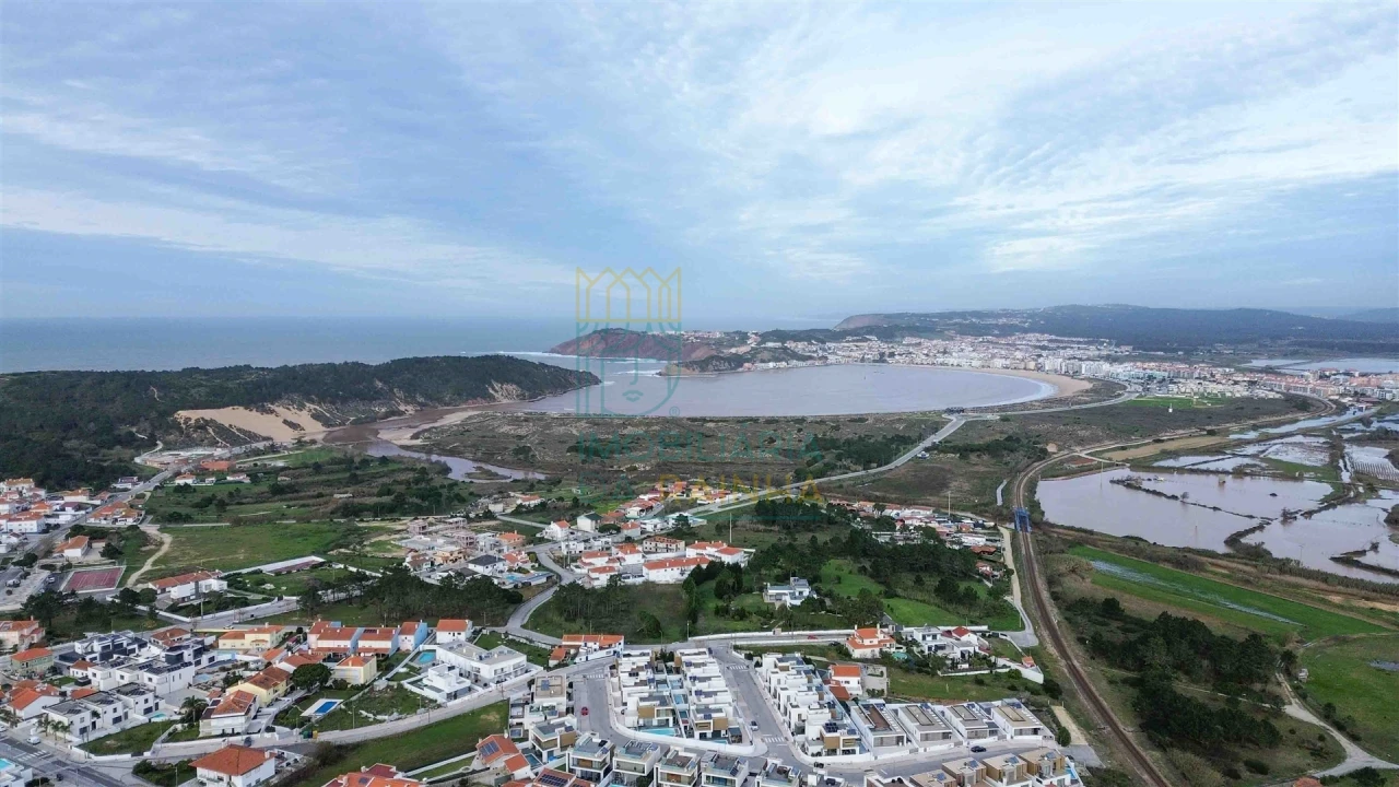 Moradia T2 para Venda em Tornada e Salir do Porto Foto 16