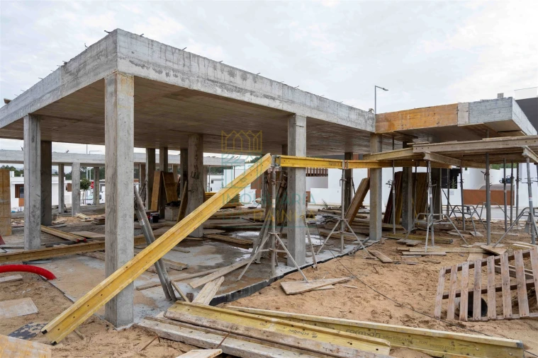 Moradia T2 para Venda em Tornada e Salir do Porto Foto 4