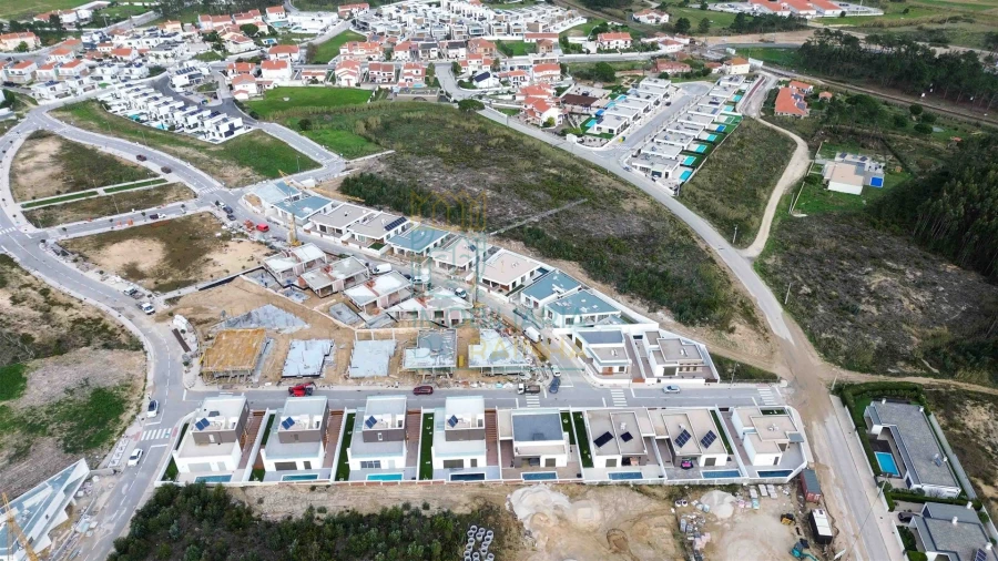 Moradia T2 para Venda em Tornada e Salir do Porto Foto 7